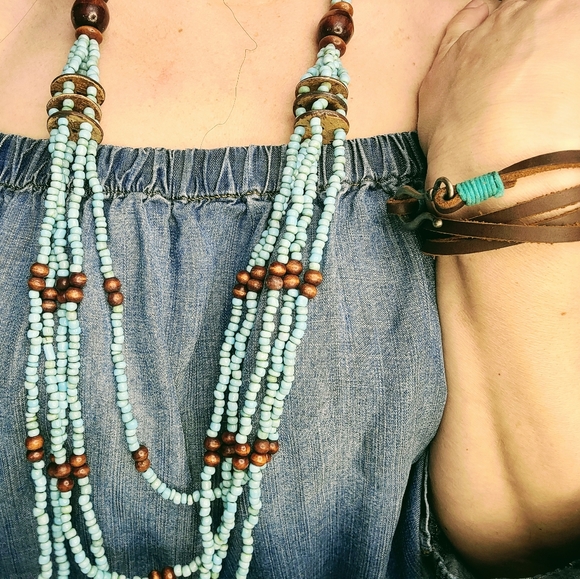 VTG Southwest Turquoise Wood Bead Layered Necklace - Picture 5 of 9